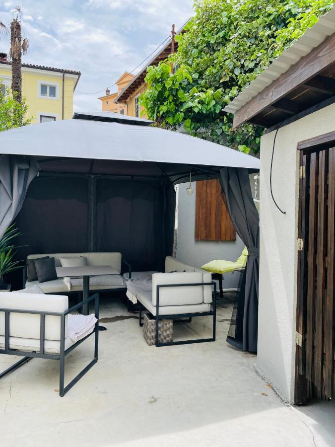 With Spacious Terrace Floramy Apartman Opatija